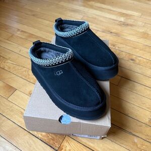 UGG Tazz II